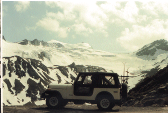 Jeep am Rettenbachferner 1982